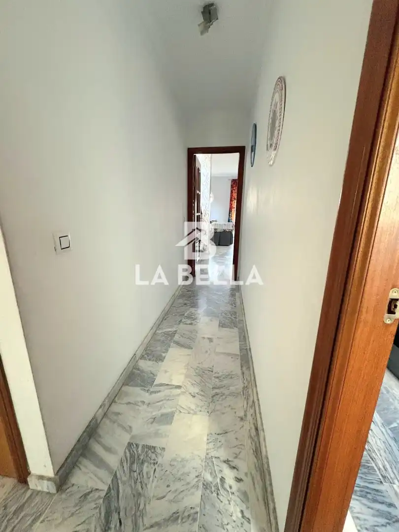 Houses for sale in Sevilla  with Air Conditioner and Furnished