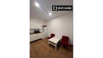 Exterior view of Flat to rent in  Barcelona Capital  with Air Conditioner, Heating and Furnished