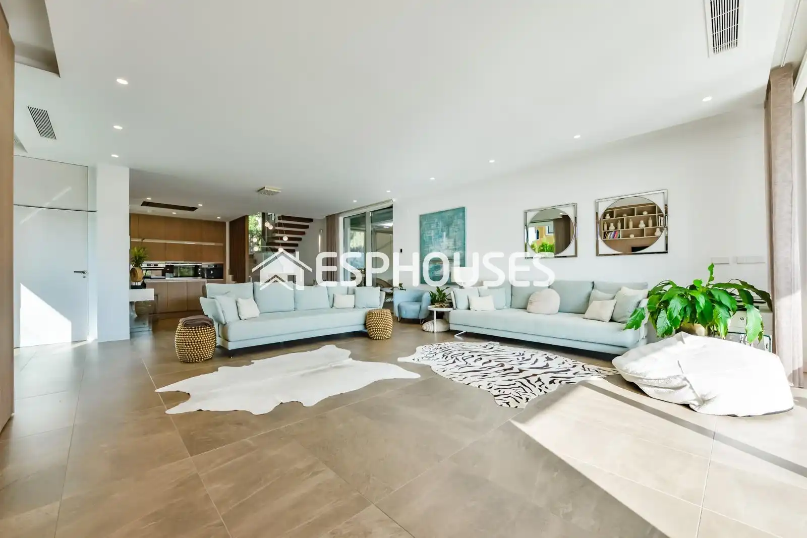Sala de estar de Casa o chalet en venta en Finestrat con Aire acondicionado, Calefacción y Piscina