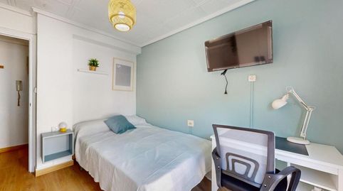 Foto 2 de Habitació a Reina Victoria - Miguel Hernández, Elche / Elx