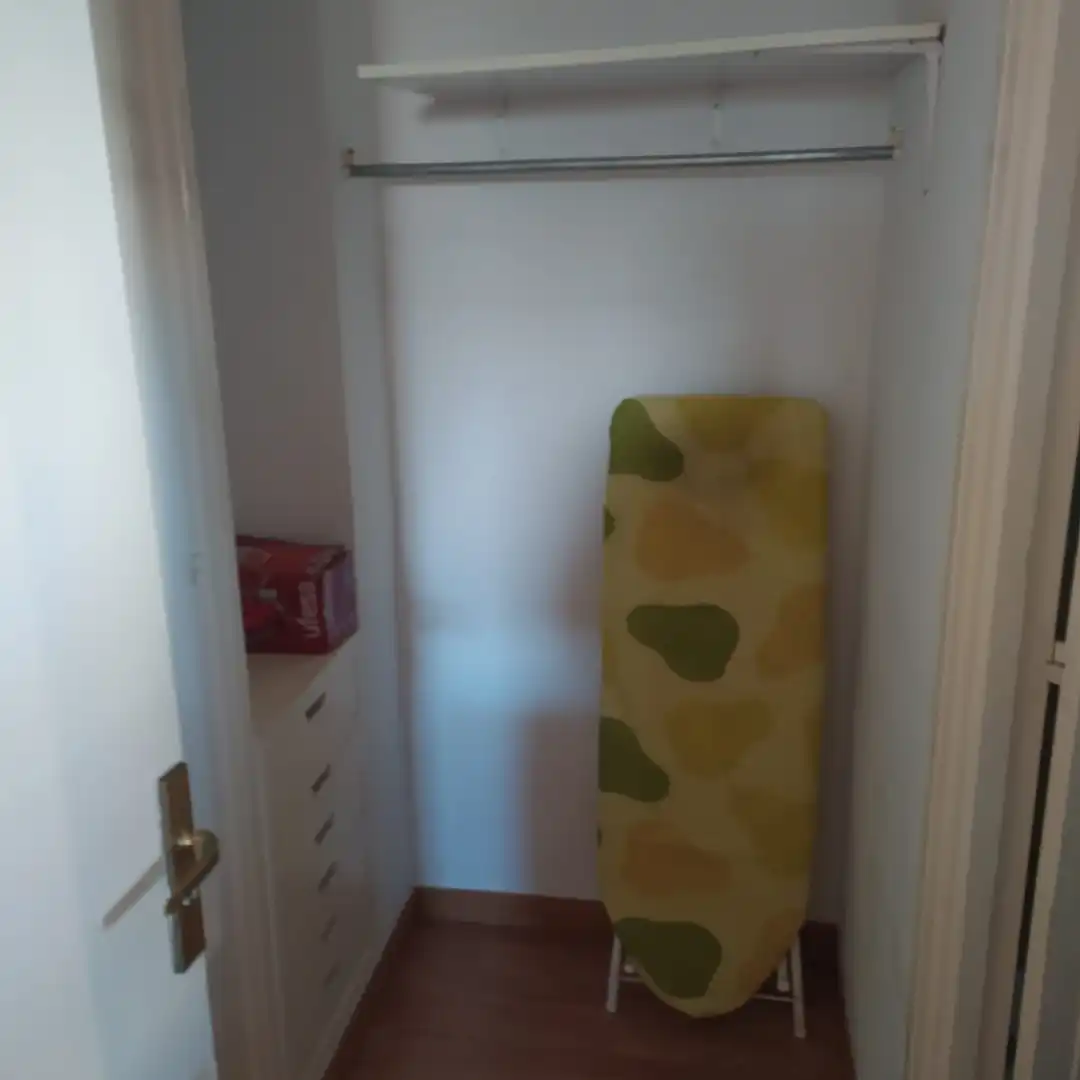 Habitación de Estudio de alquiler en Estepona con Amueblado