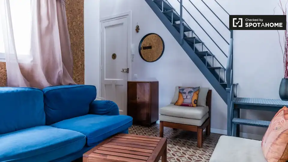 Living room of Flat for rent in  Barcelona Capital  with Air Conditioner, Heating and Furnished