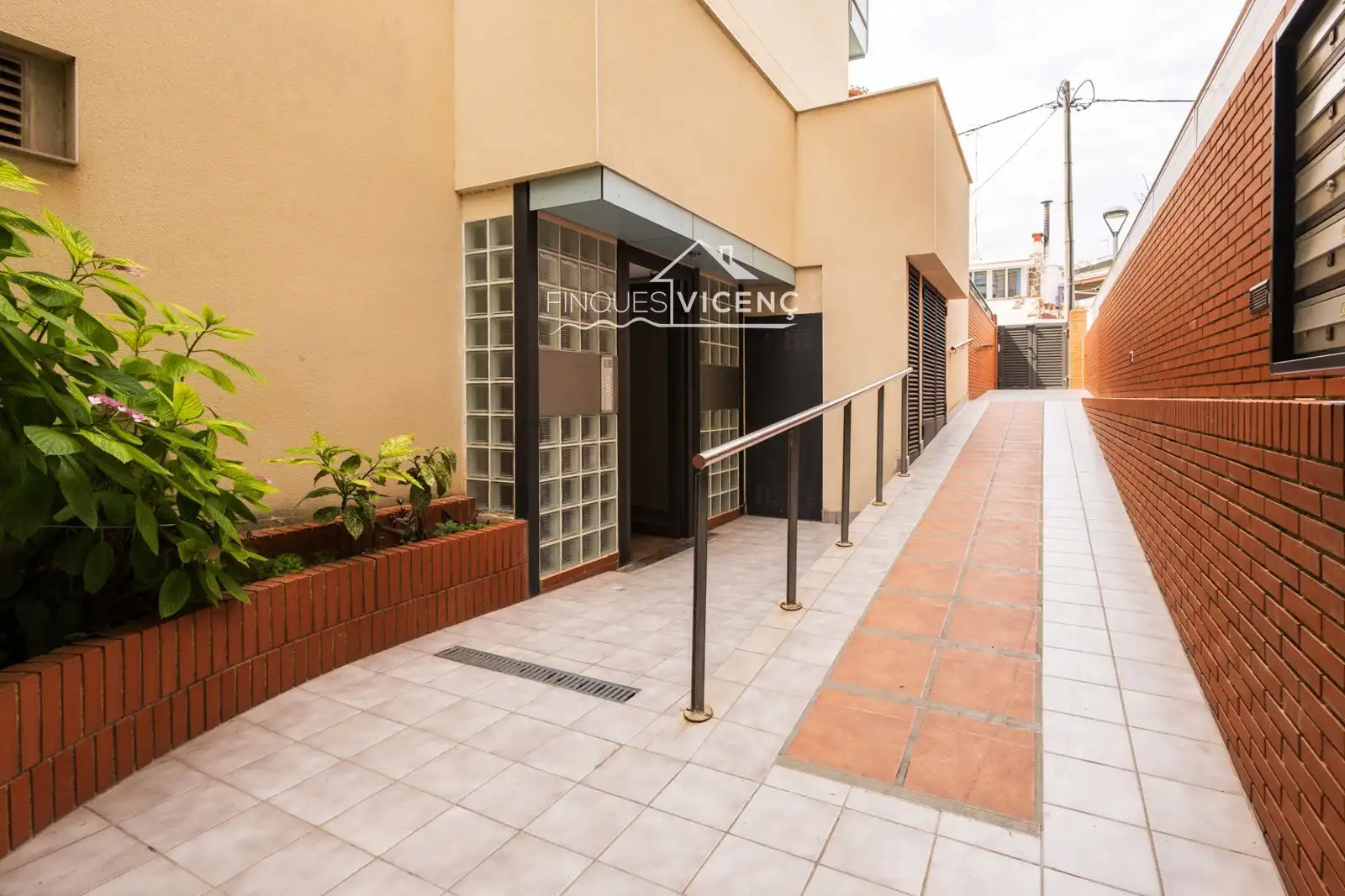 Außenansicht von Wohnung zum Verkauf in Calafell mit Klimaanlage, Heizung und Terrasse