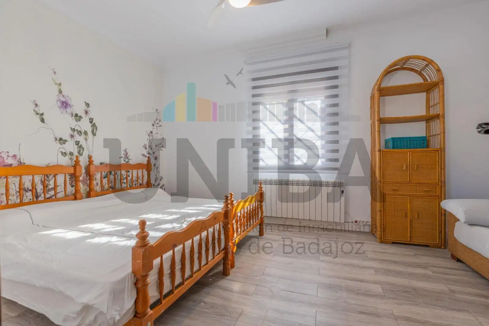 Dormitori de Casa o xalet en venda en Badajoz amb Aire condicionat, Jardí privat i Piscina