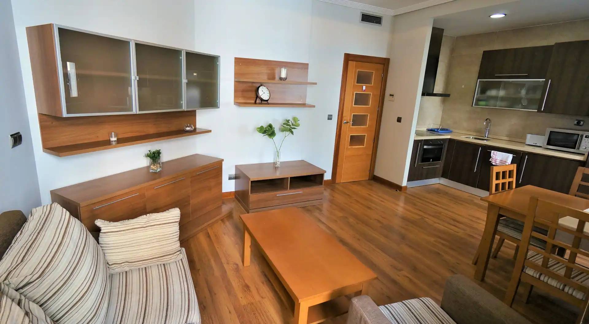 Sala de estar de Apartamento de alquiler en Salamanca con Aire acondicionado, Calefacción y Parquet
