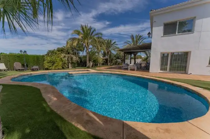 Piscina de Casa o chalet en venta en Petrer con Calefacción, Terraza y Piscina
