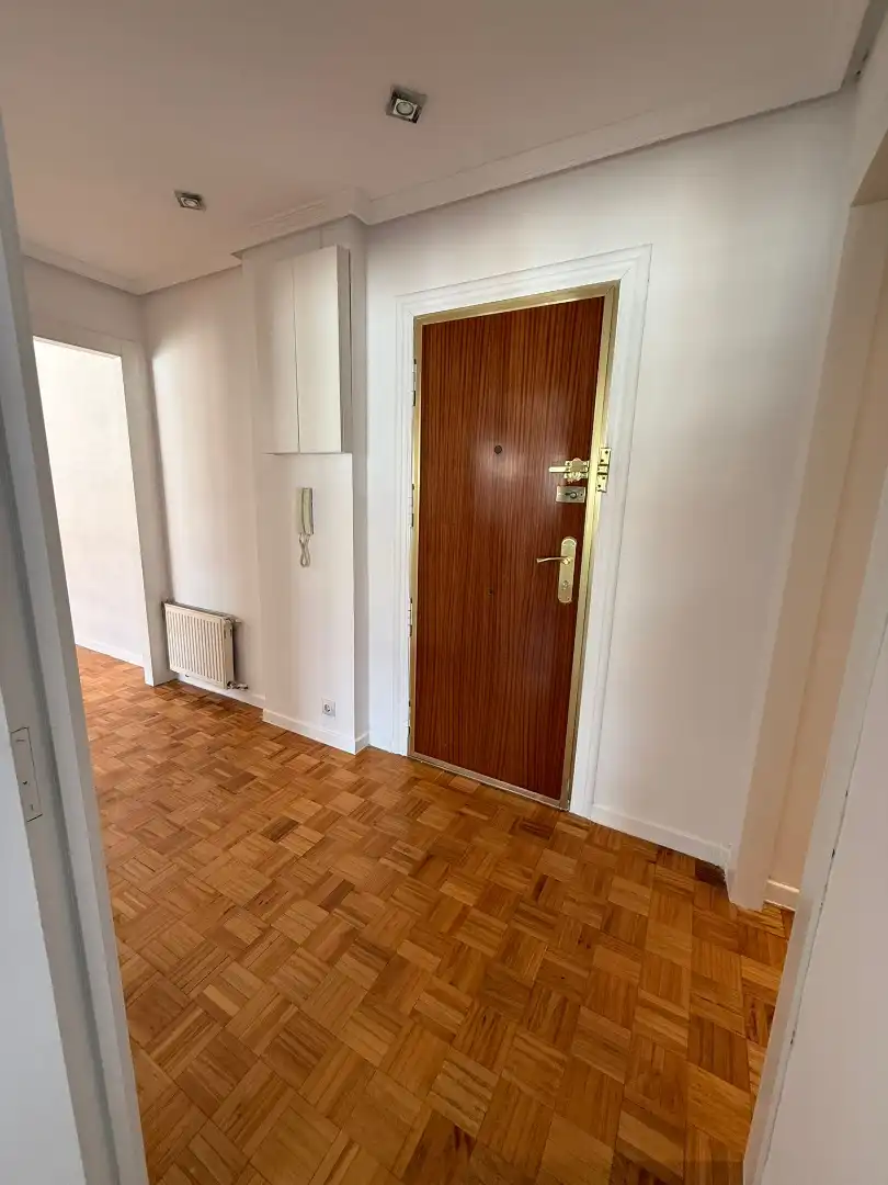 Piso en venta en Burgos con Calefacción y Terraza