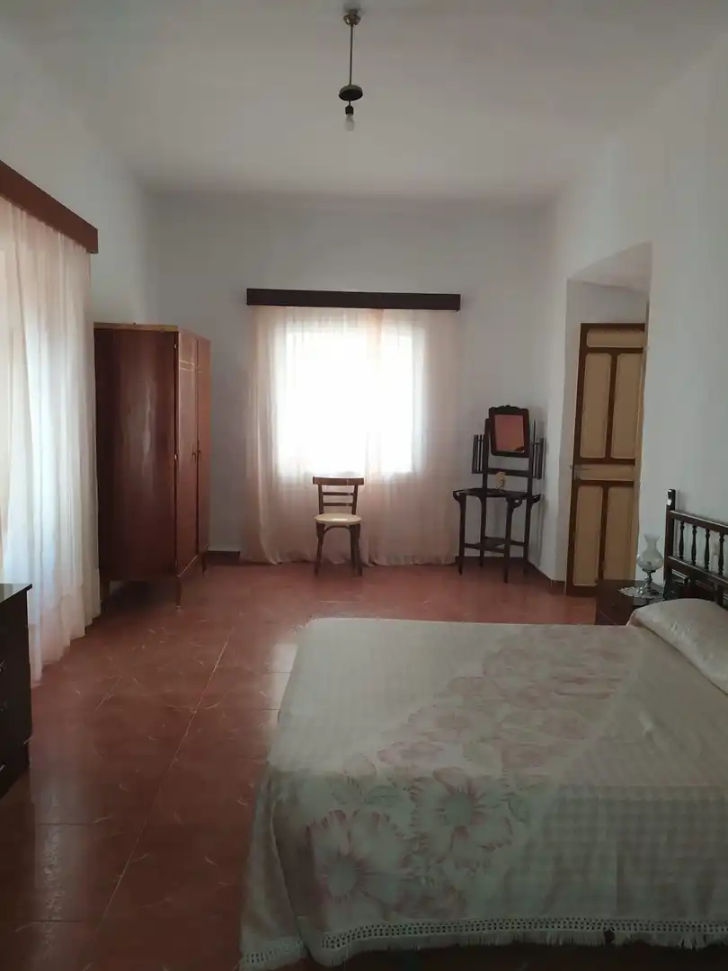 Dormitori de Finca rústica en venda en Casarabonela amb Terrassa, Rentadora i Balcó