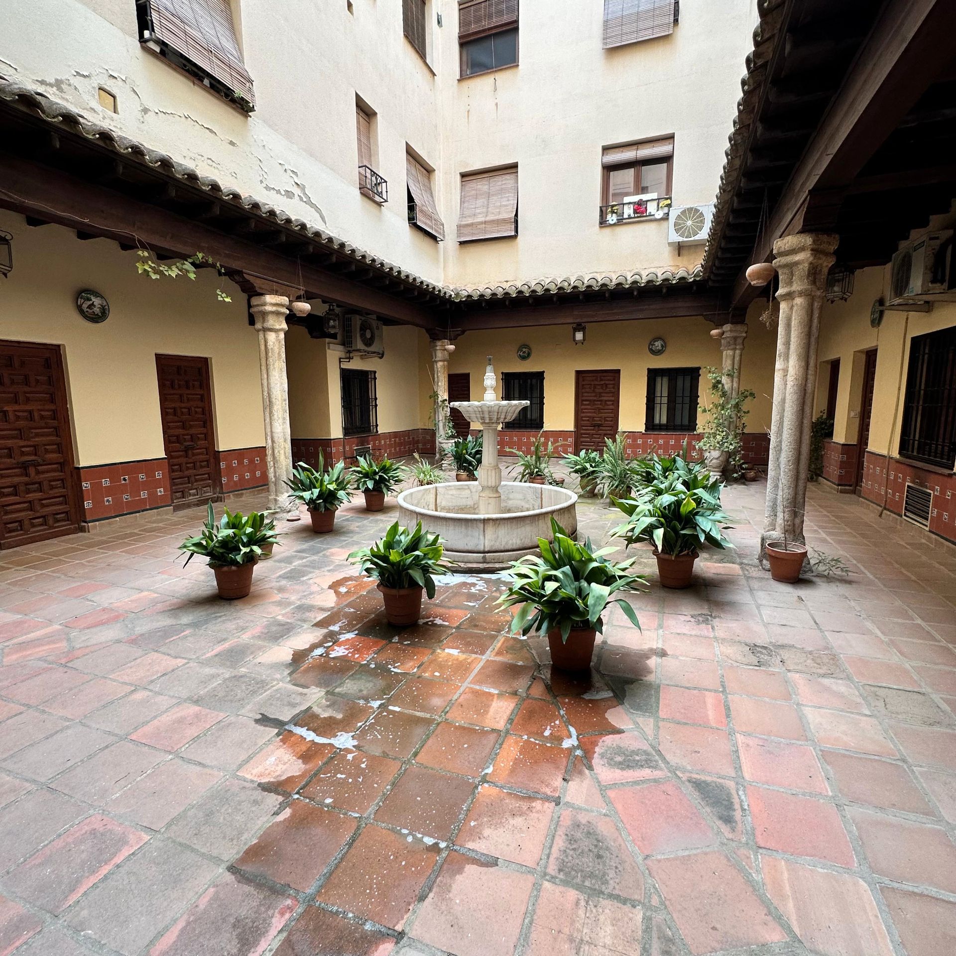 Vista exterior de Pis en venda en  Toledo Capital amb Aire condicionat, Calefacció i Jardí privat