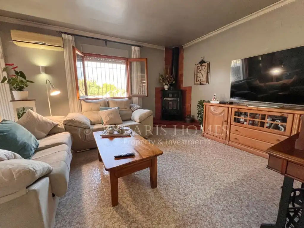 Chalet con piscina en venta en Carrer Metge Manuel Vallalta, imagen 4