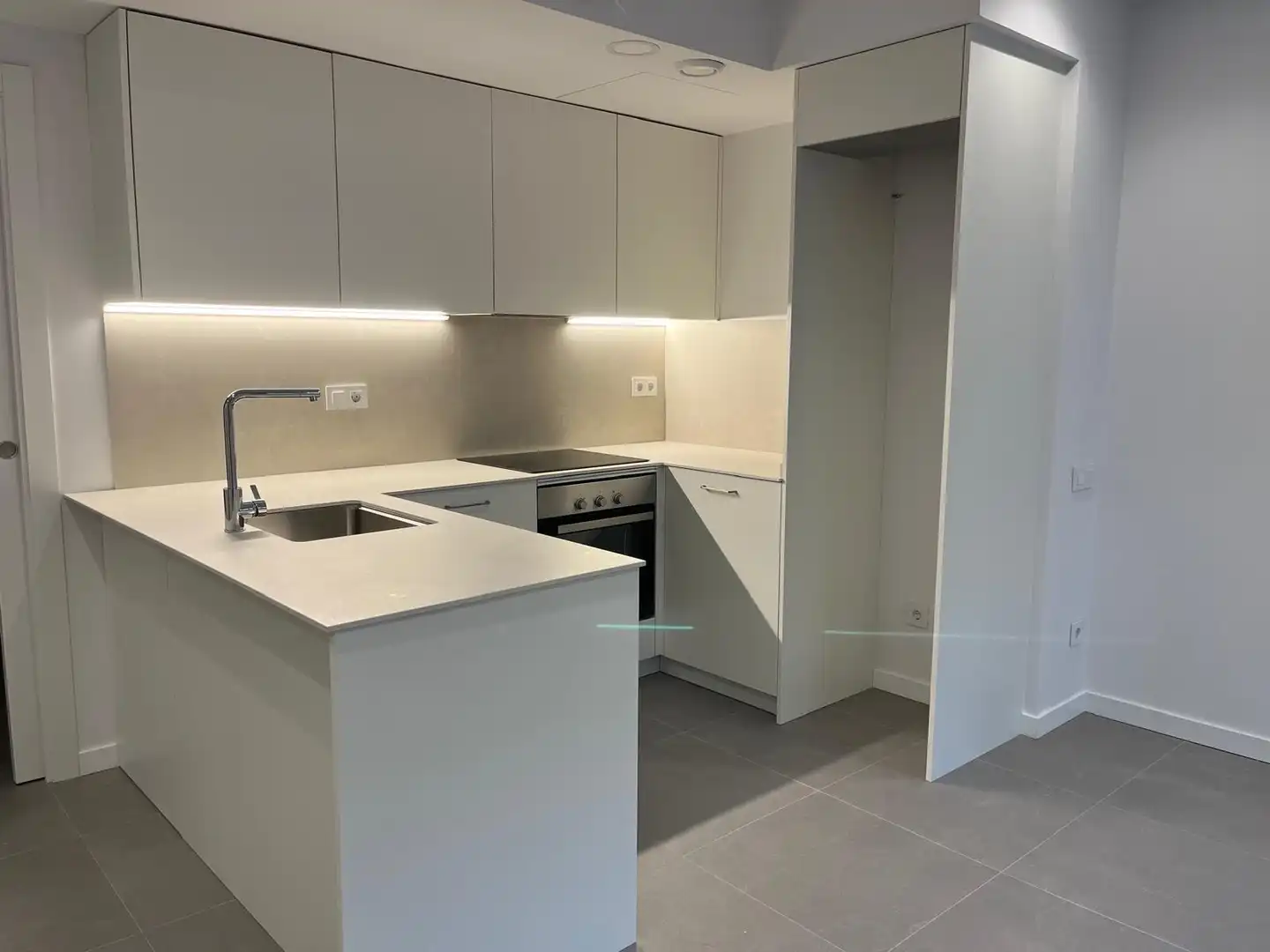 Cocina de Planta baja en venta en Sabadell con Aire acondicionado y Calefacción