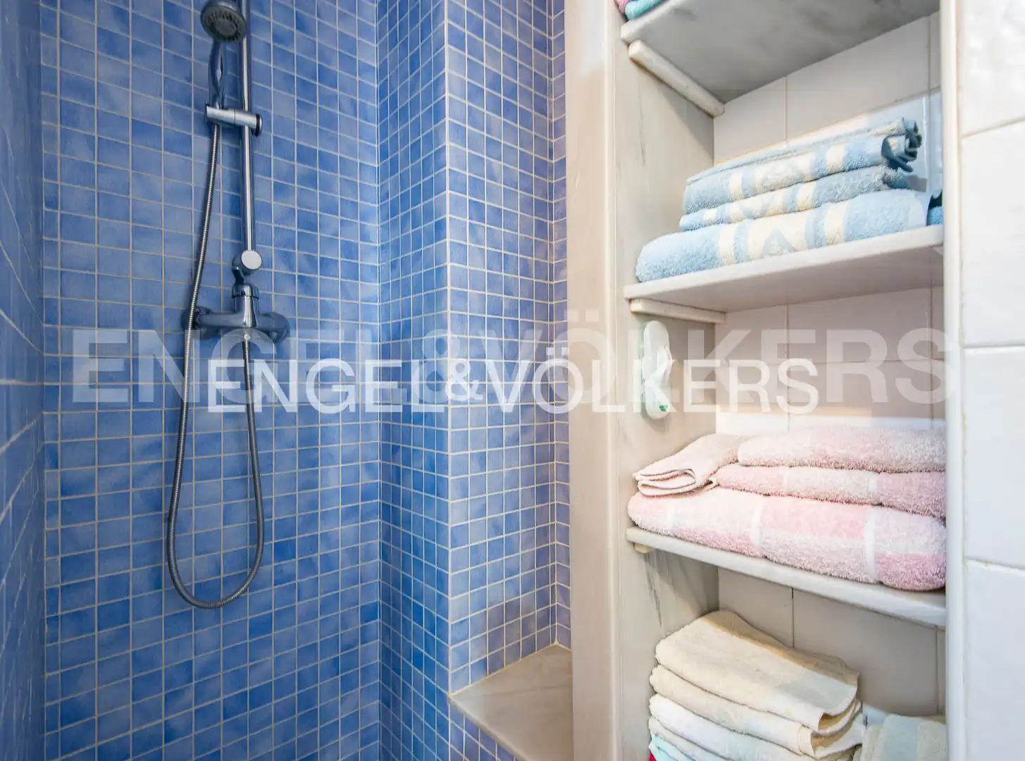 Baño de Piso en venta en Barcelona con Aire acondicionado, Calefacción y Balcón