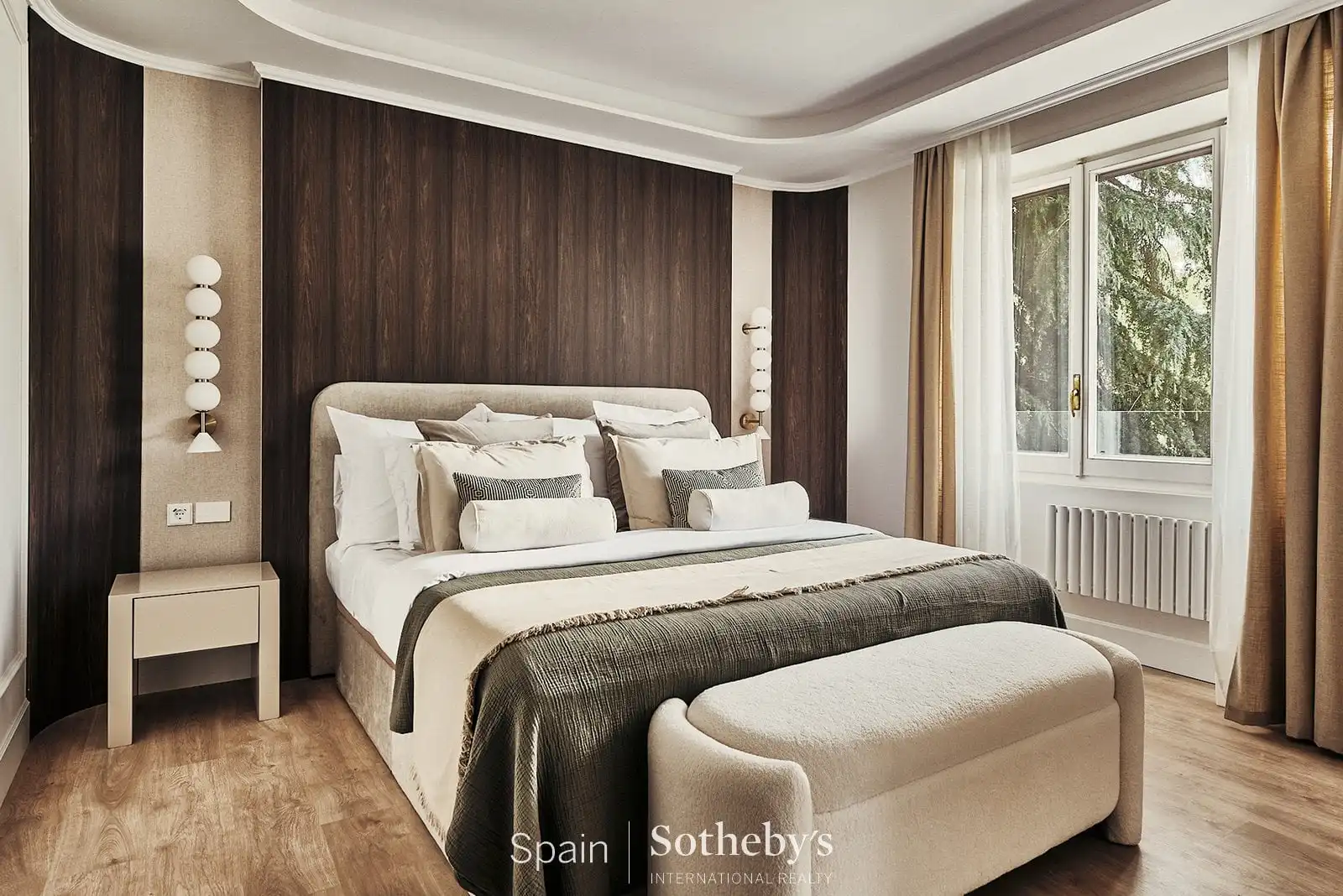 Bedroom of Apartments for sale in Madrid  with Air Conditioner, Heating and Terrace
