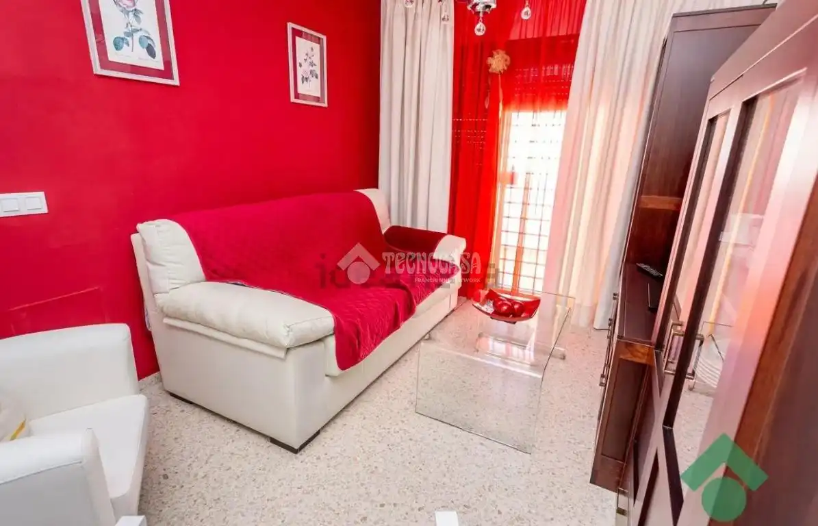 Sala de estar de Casa o chalet en venta en Algeciras con Aire acondicionado, Terraza y Amueblado