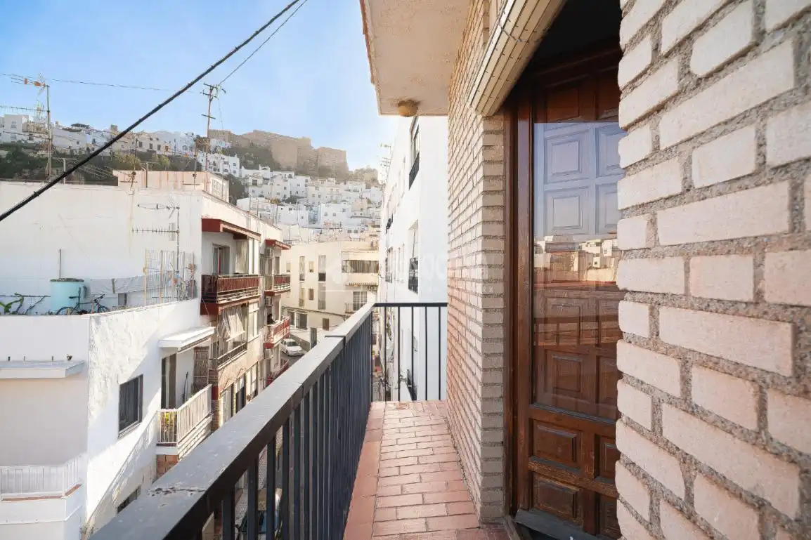Vista exterior de Piso en venta en Salobreña