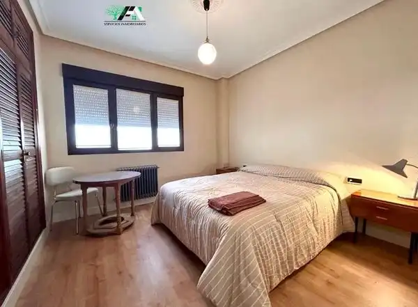 Dormitori de Casa o xalet en venda en Baeza, Jaén