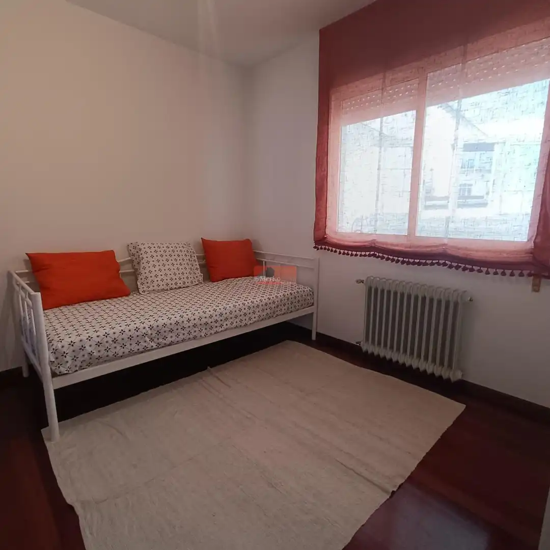 Flat for rent in Residencia - Abella