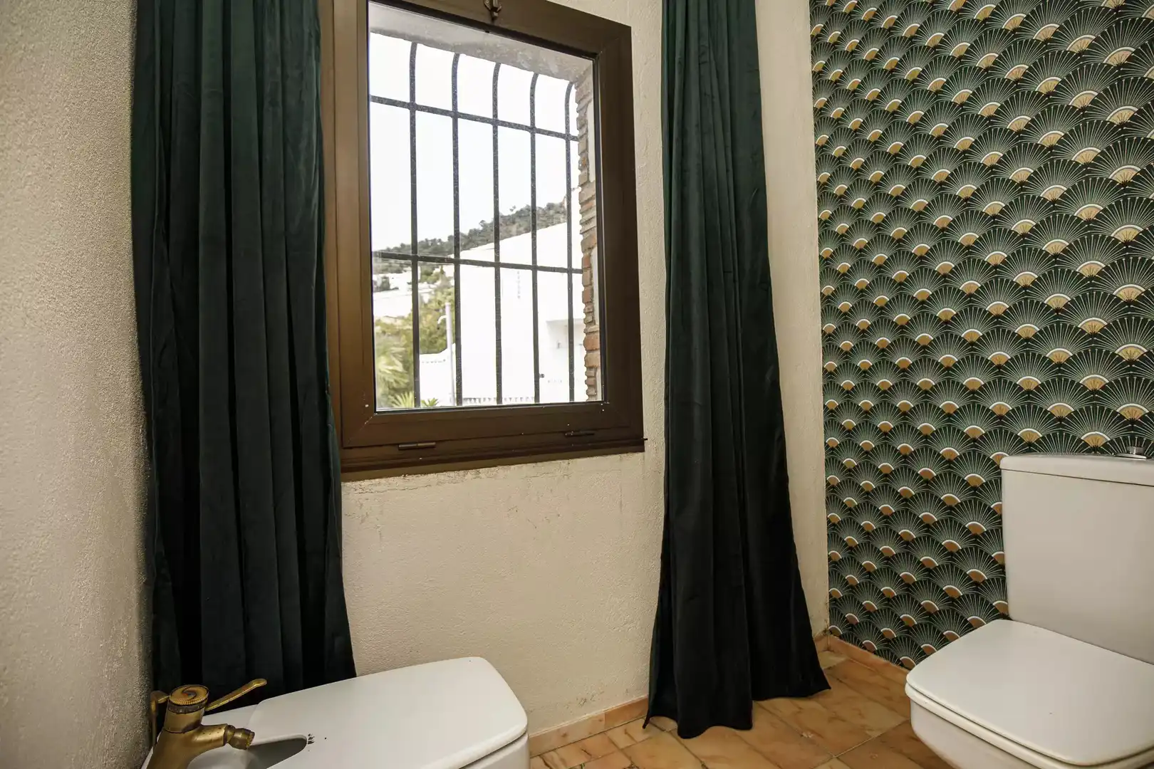 Bany de Casa o xalet en venda en Roses amb Aire condicionat, Calefacció i Jardí privat