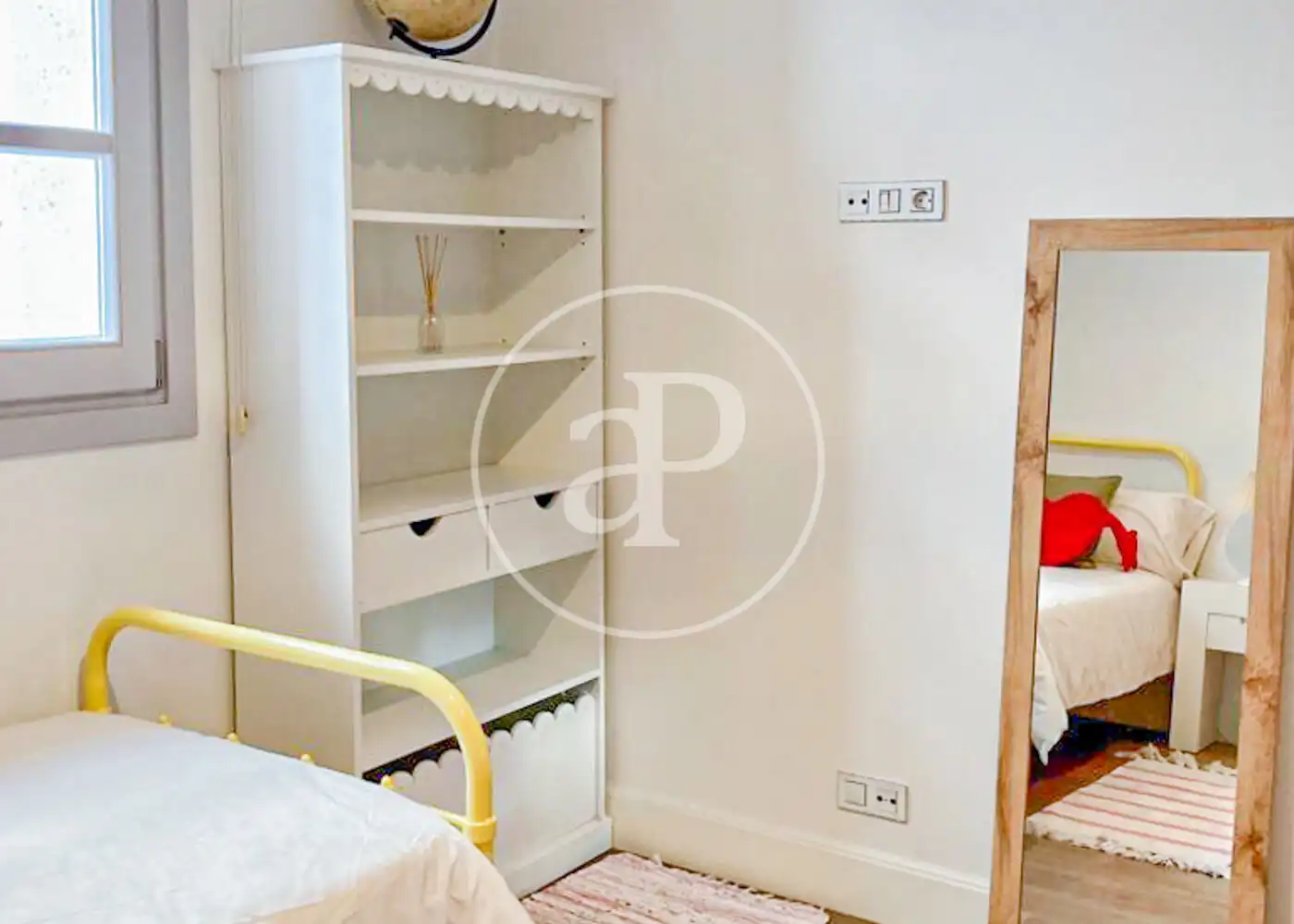 Habitación de Casa o chalet de alquiler en Madrid con Aire acondicionado, Calefacción y Jardín privado