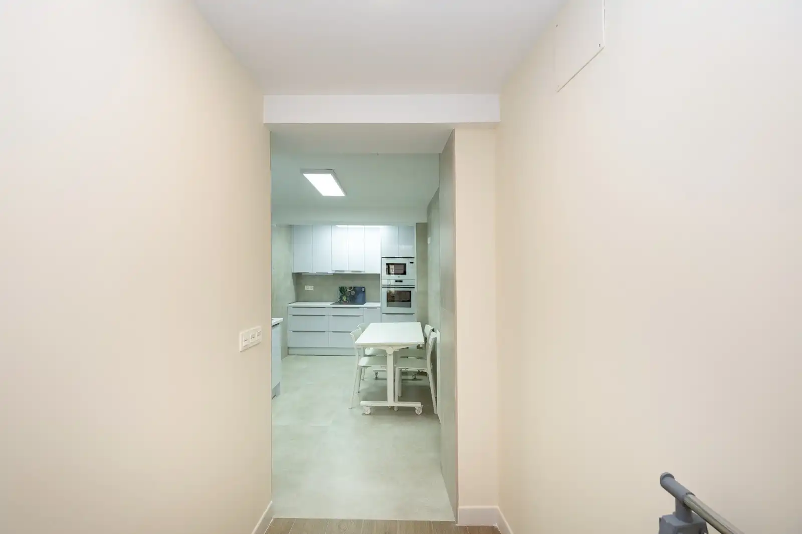 Piso de alquiler en Calle Alhóndiga, Centro - Sagrario