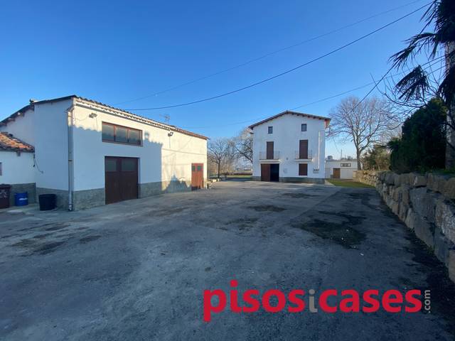 Casa-chalet en Venta en Tona
