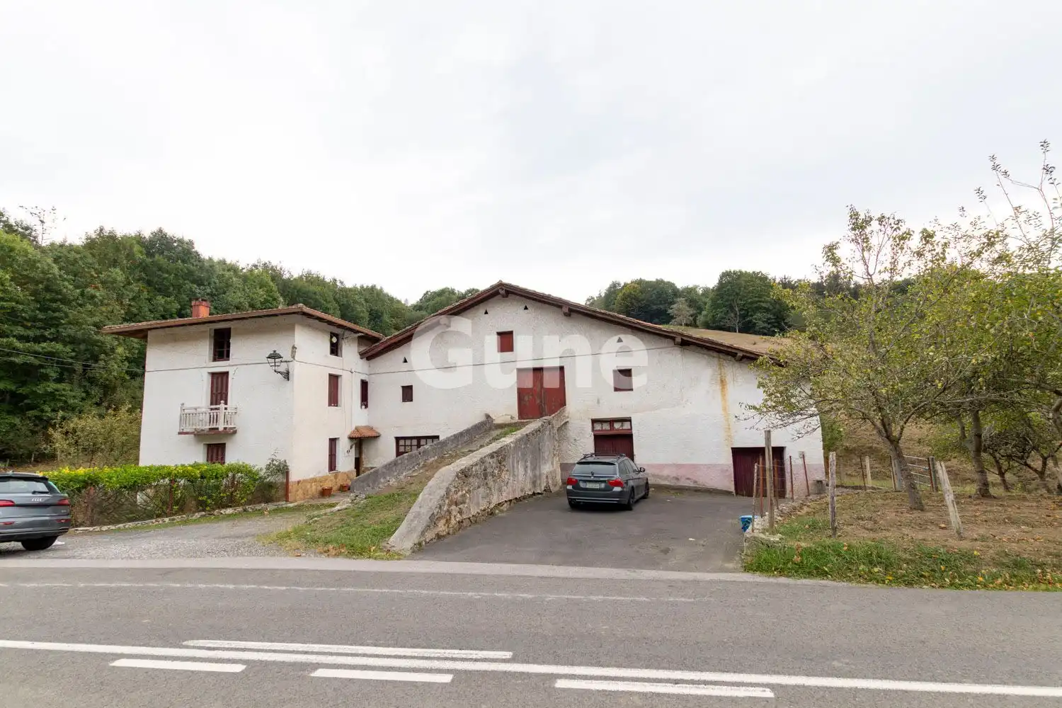 Exterior view of Houses for sale in Zaldibia, Gipuzkoa