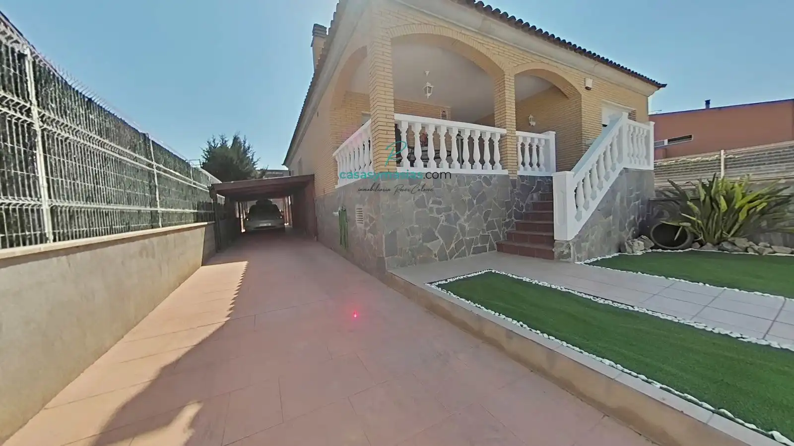 Vista exterior de Casa o chalet en venta en Sant Cugat Sesgarrigues con Aire acondicionado, Calefacción y Jardín privado