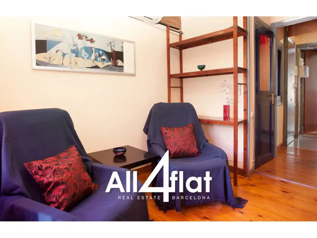 Living room of Study for rent in Barcelona  with Air Conditioner, Parquet flooring and Furnished