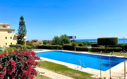 Jardí de Planta baixa en venda en Marbella amb Aire condicionat, Terrassa i Piscina