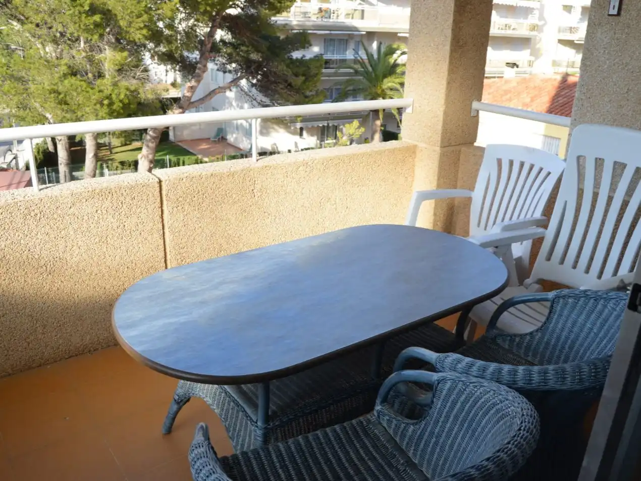 Apartamento con ascensor en venta en PASEIG MEDITERRANIO 51, imagen 4