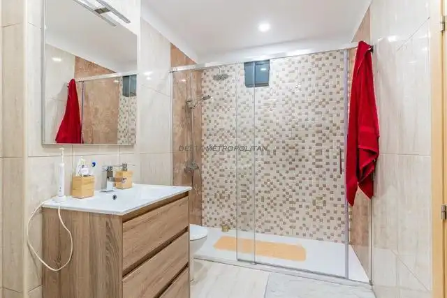 Bany de Apartament en venda en San Miguel de Abona amb Aire condicionat, Terrassa i Moblat