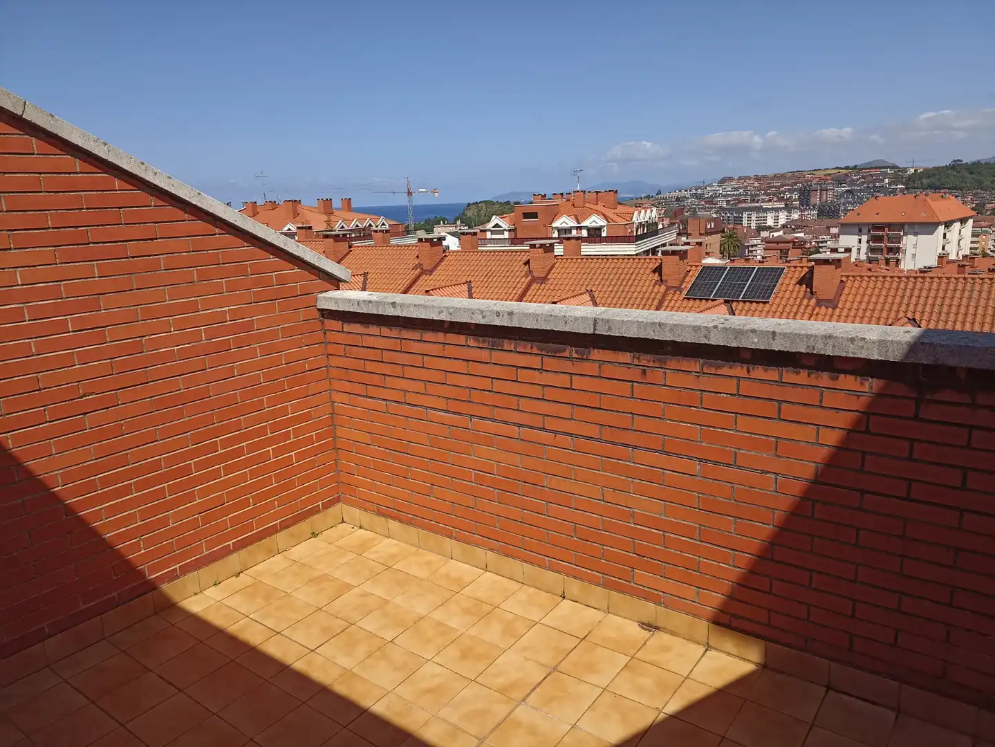 Terraza de Casa o chalet en venta en Castro-Urdiales con Calefacción, Jardín privado y Parquet