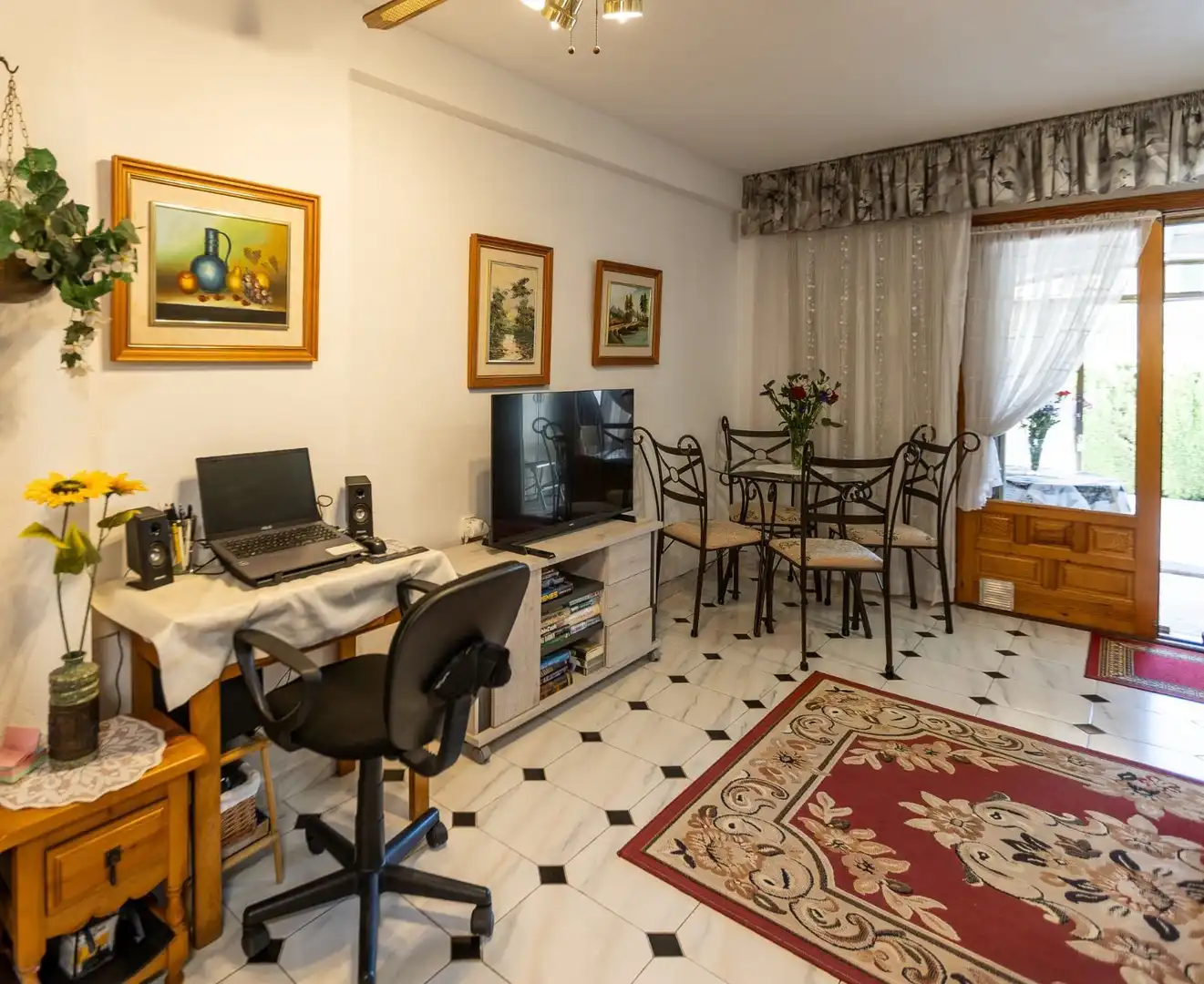Sala de estar de Dúplex en venta en Torrevieja con Piscina comunitaria