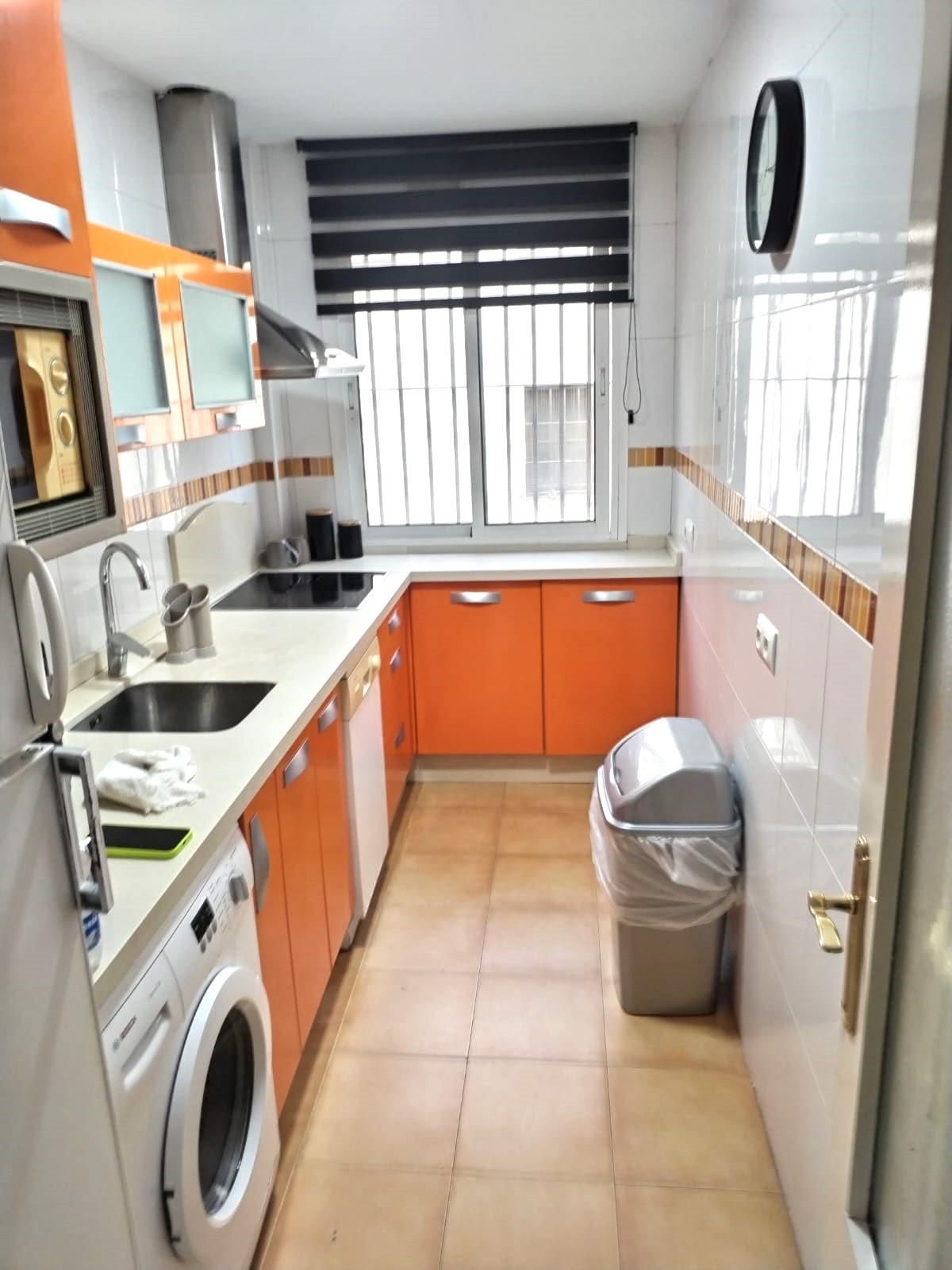 Kitchen of Flat for sale in Sanlúcar de Barrameda  with Storage room