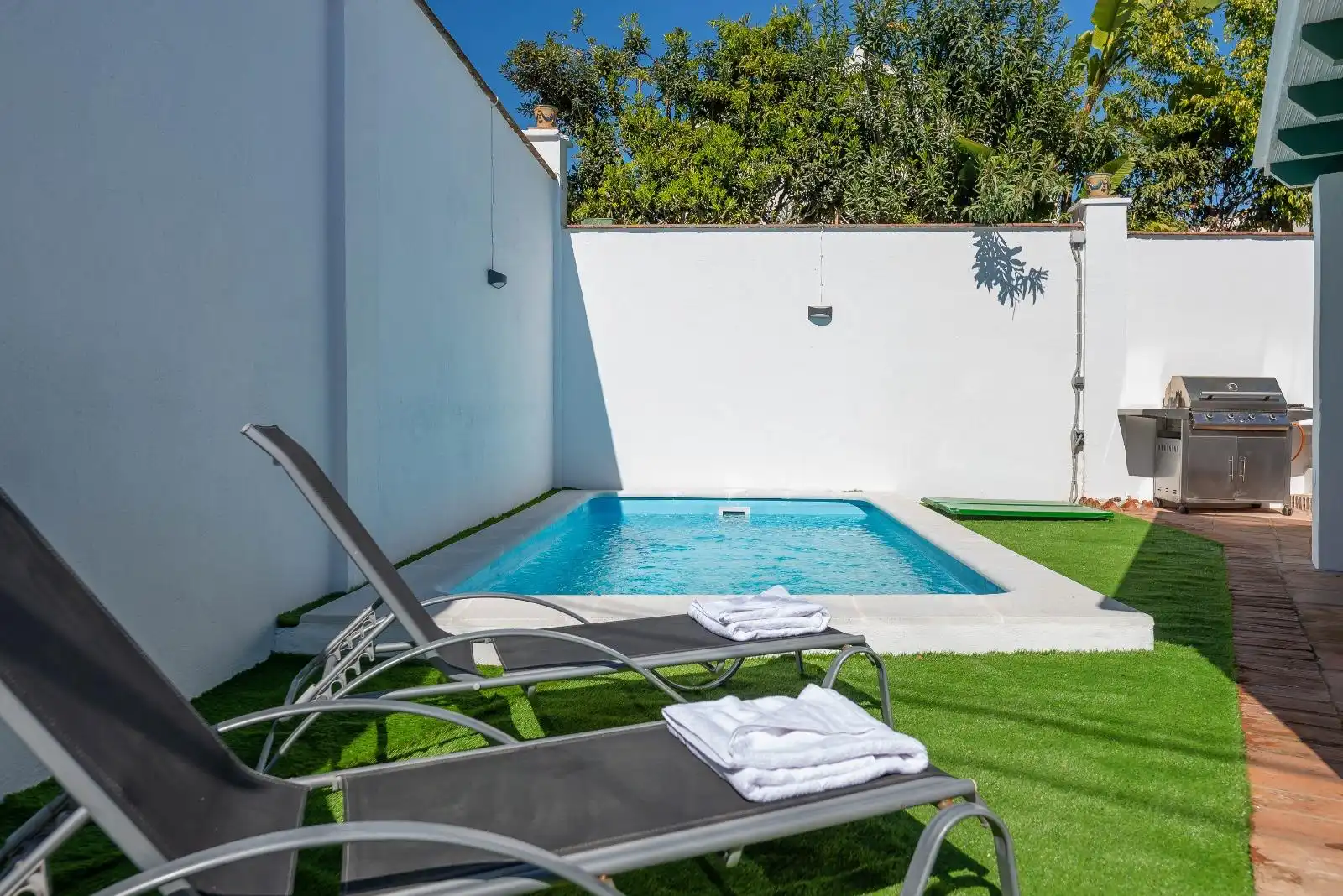 Piscina de Casa o chalet en venta en Marbella con Aire acondicionado, Calefacción y Jardín privado