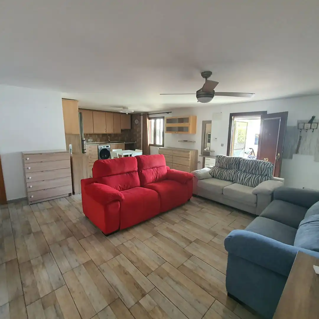 Sala de estar de Finca rústica en venta en Osera de Ebro con Calefacción, Terraza y Amueblado