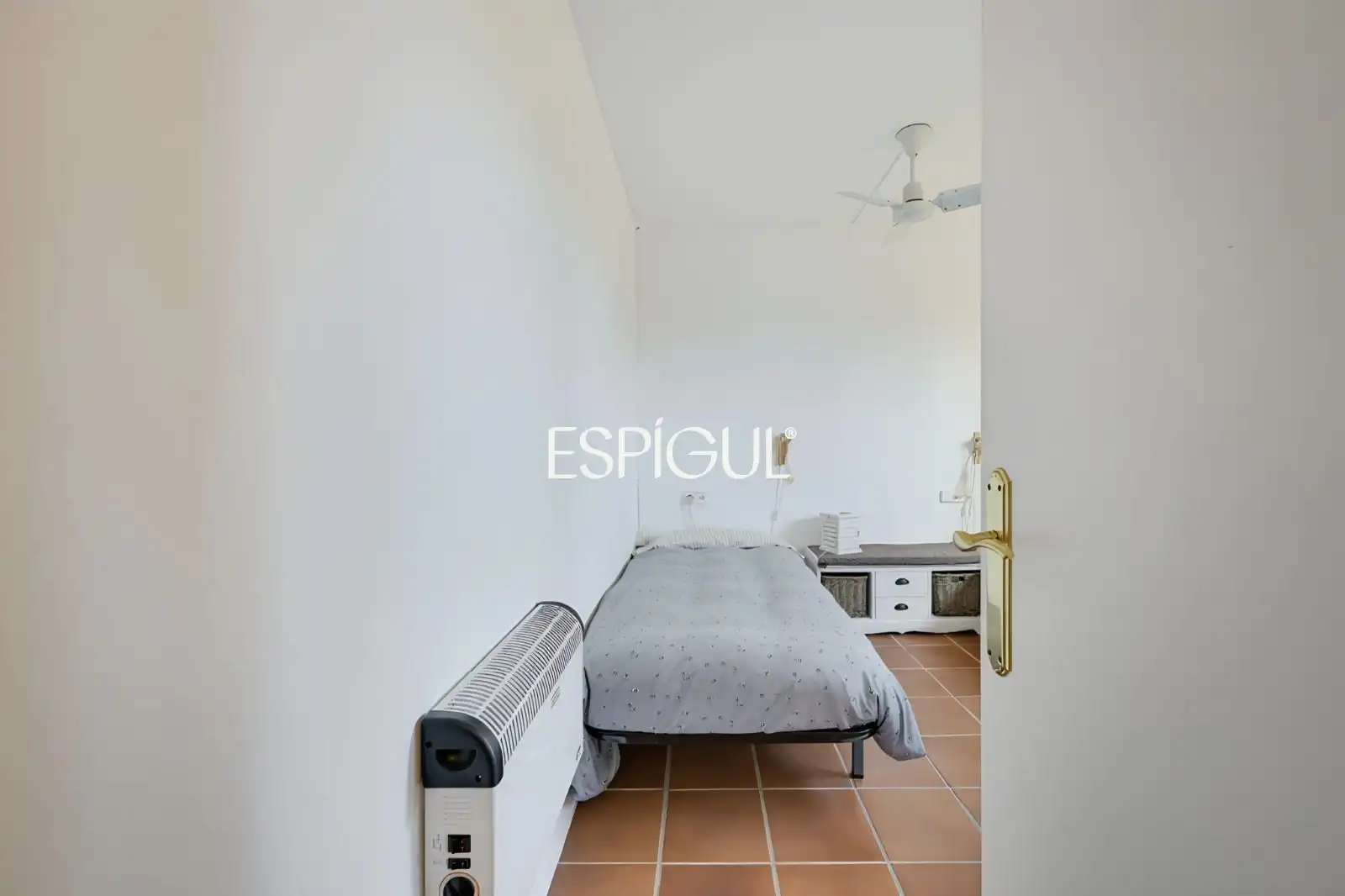 Habitación de Casa adosada en venta en Albons con Aire acondicionado, Calefacción y Jardín privado