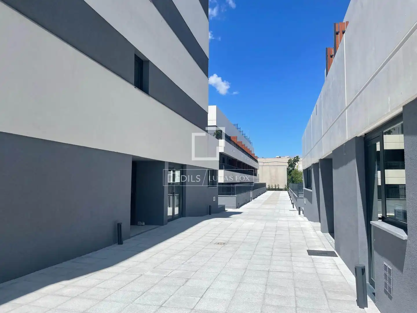 Außenansicht von Wohnung zur Miete in San Sebastián de los Reyes mit Klimaanlage, Heizung und Schwimmbad