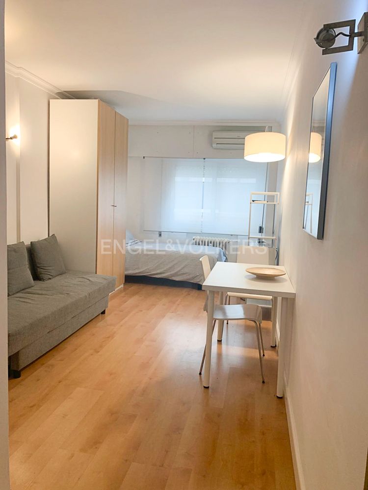 Bedroom of Study to rent in  Madrid Capital  with Air Conditioner and Heating