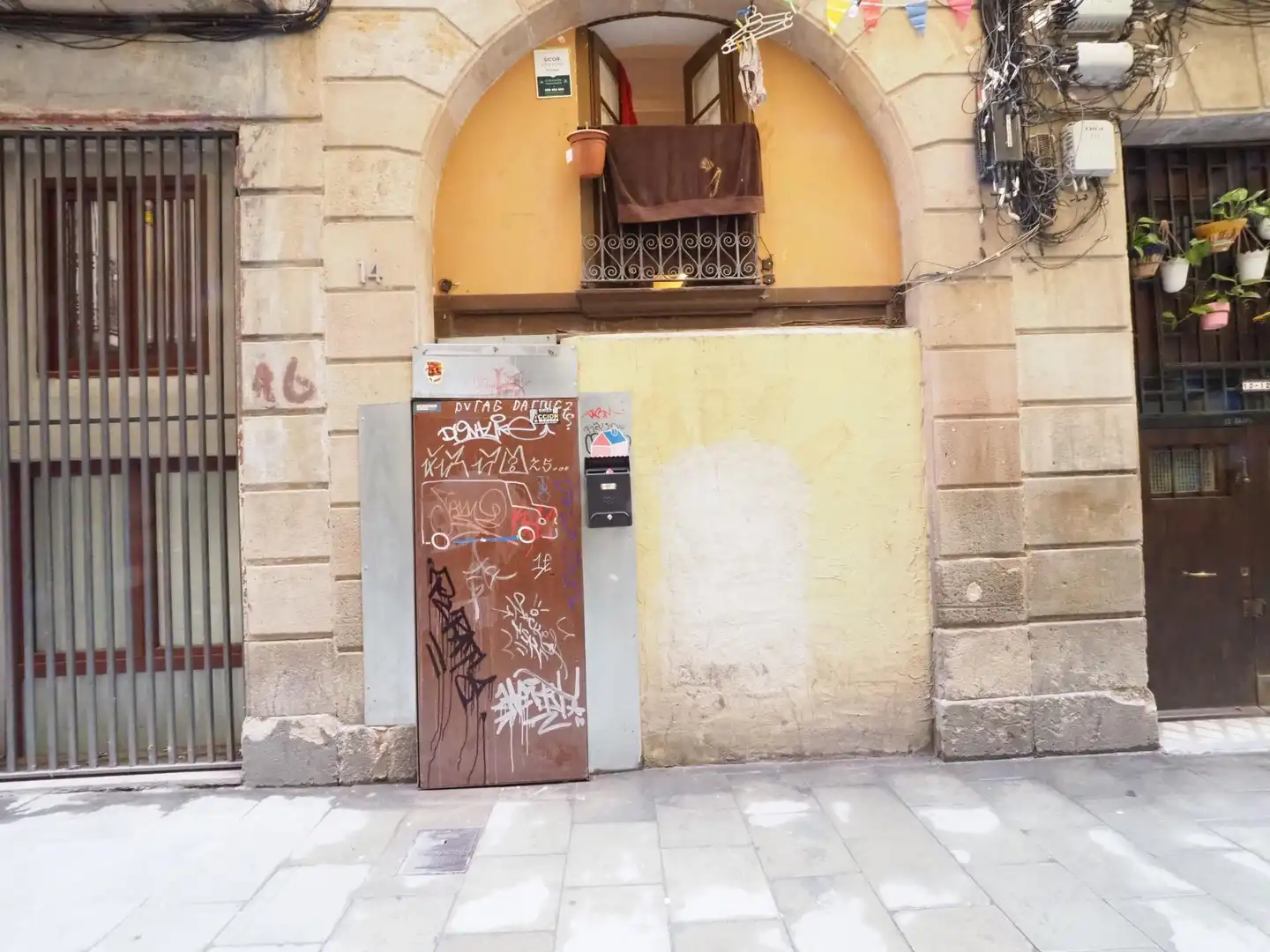Piso con terraza en venta en Ciutat Vella, imagen 3