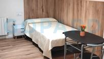 Dormitori de Apartament de lloguer en Villanueva de la Cañada amb Calefacció, Moblat i Forn