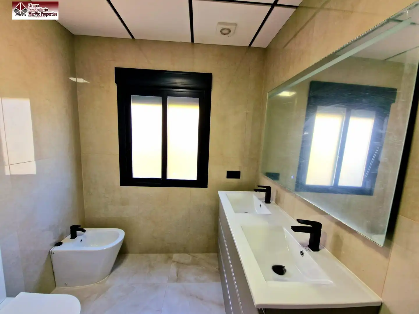 Baño de Casa o chalet en venta en La Nucia con Aire acondicionado, Calefacción y Jardín privado