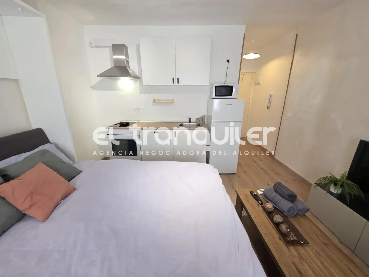 Schlafzimmer von Wohnung zur Miete in Madrid mit Klimaanlage, Möbliert und Waschmaschine