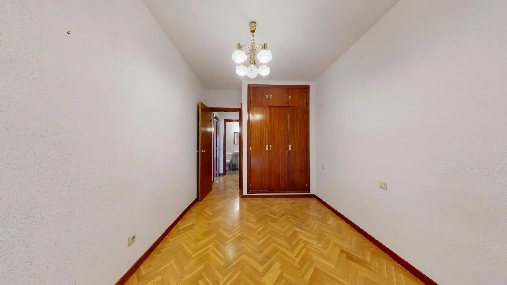 Habitación de Piso en venta en Madrid con Aire acondicionado y Calefacción