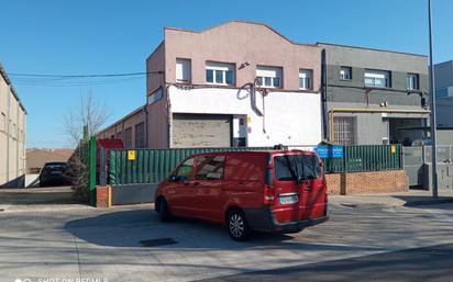 Vista exterior de Nau industrial en venda en Barberà del Vallès amb Calefacció i Alarma