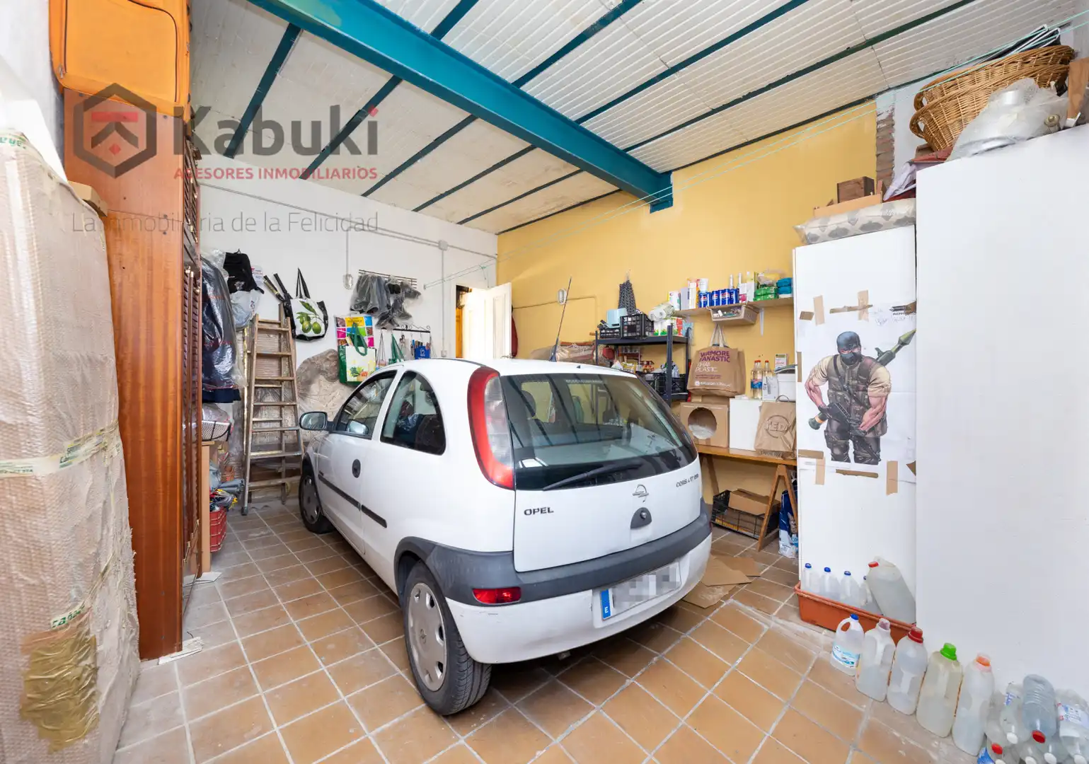 Parkplatz von Einfamilien-Reihenhaus zum Verkauf in Huétor de Santillán mit Heizung und Terrasse