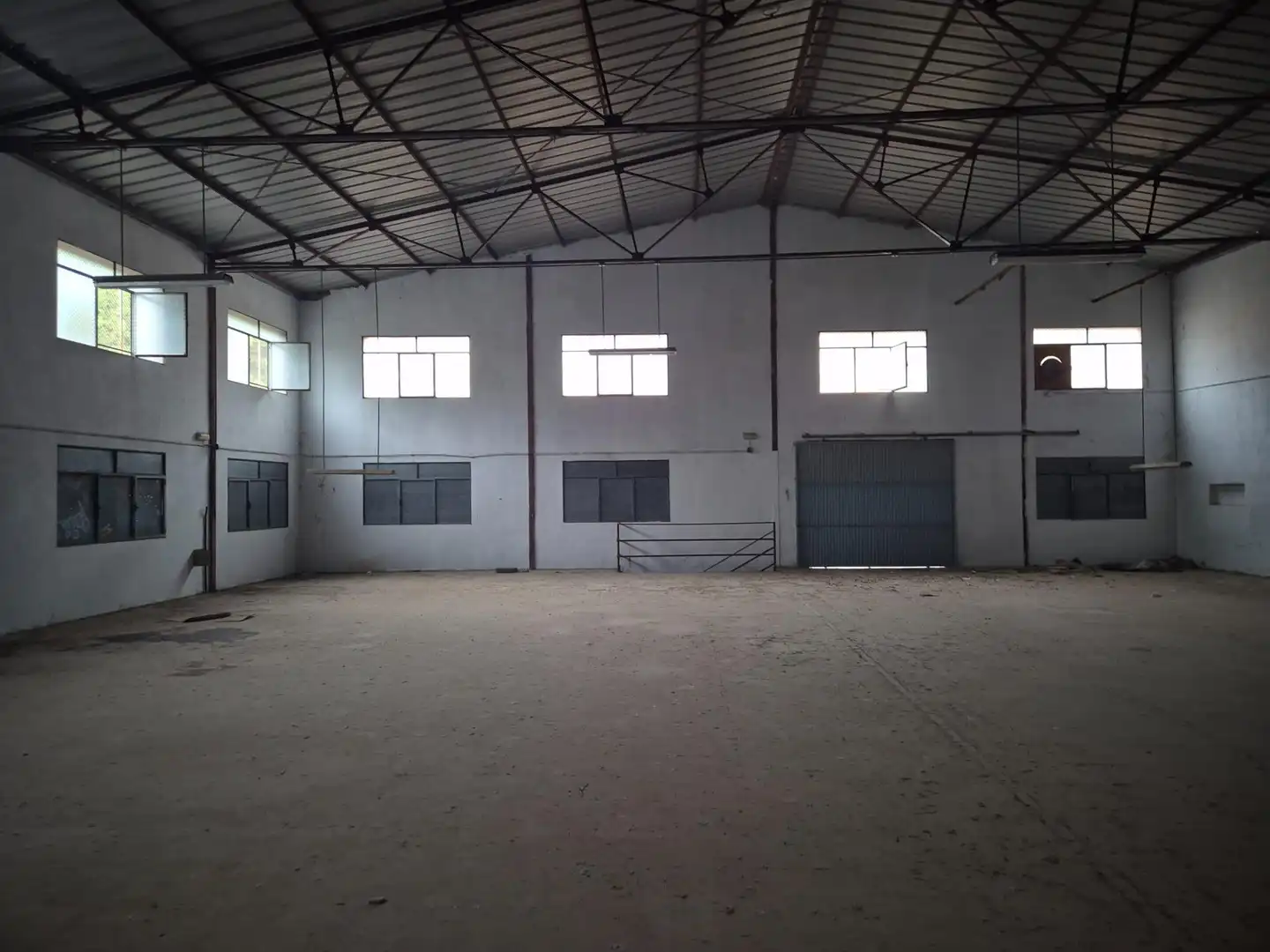 Außenansicht von Fabrikhallen zur Miete in Elche / Elx