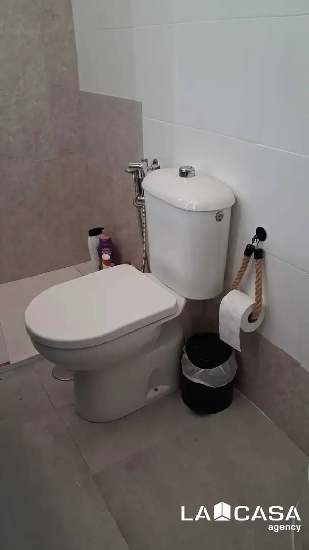 Bany de Pis en venda en Dos Hermanas amb Aire condicionat i Terrassa