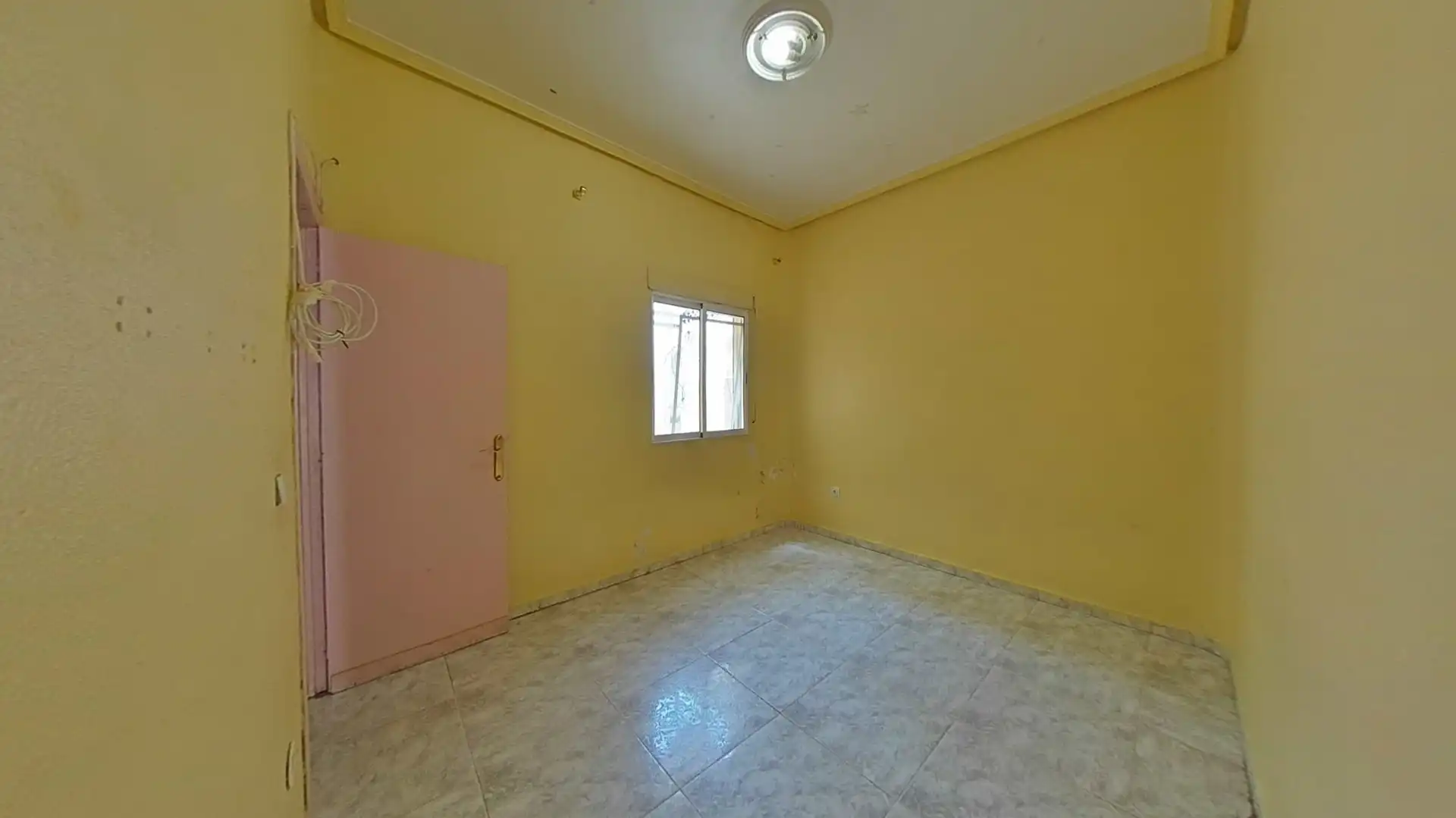 Habitación de Piso en venta en La Unión con Balcón