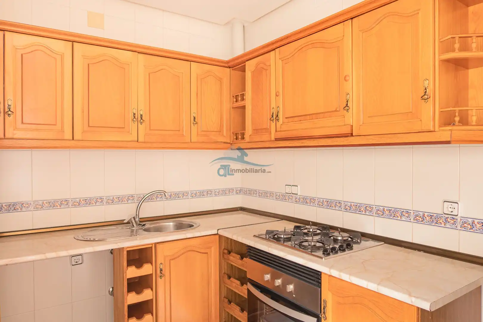 Küche von Wohnung zur Miete in Linares mit Klimaanlage, Möbliert und Ofen